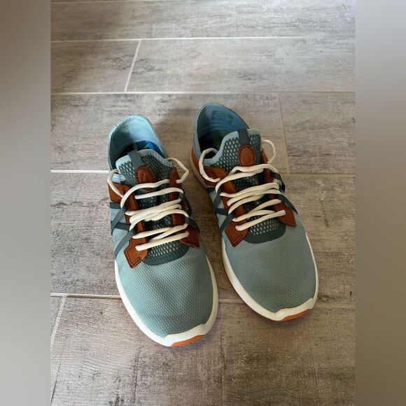 OluKai Manele Golf Shoe Pale Moss/Molten Orange 11.5 - Picture 2 of 10